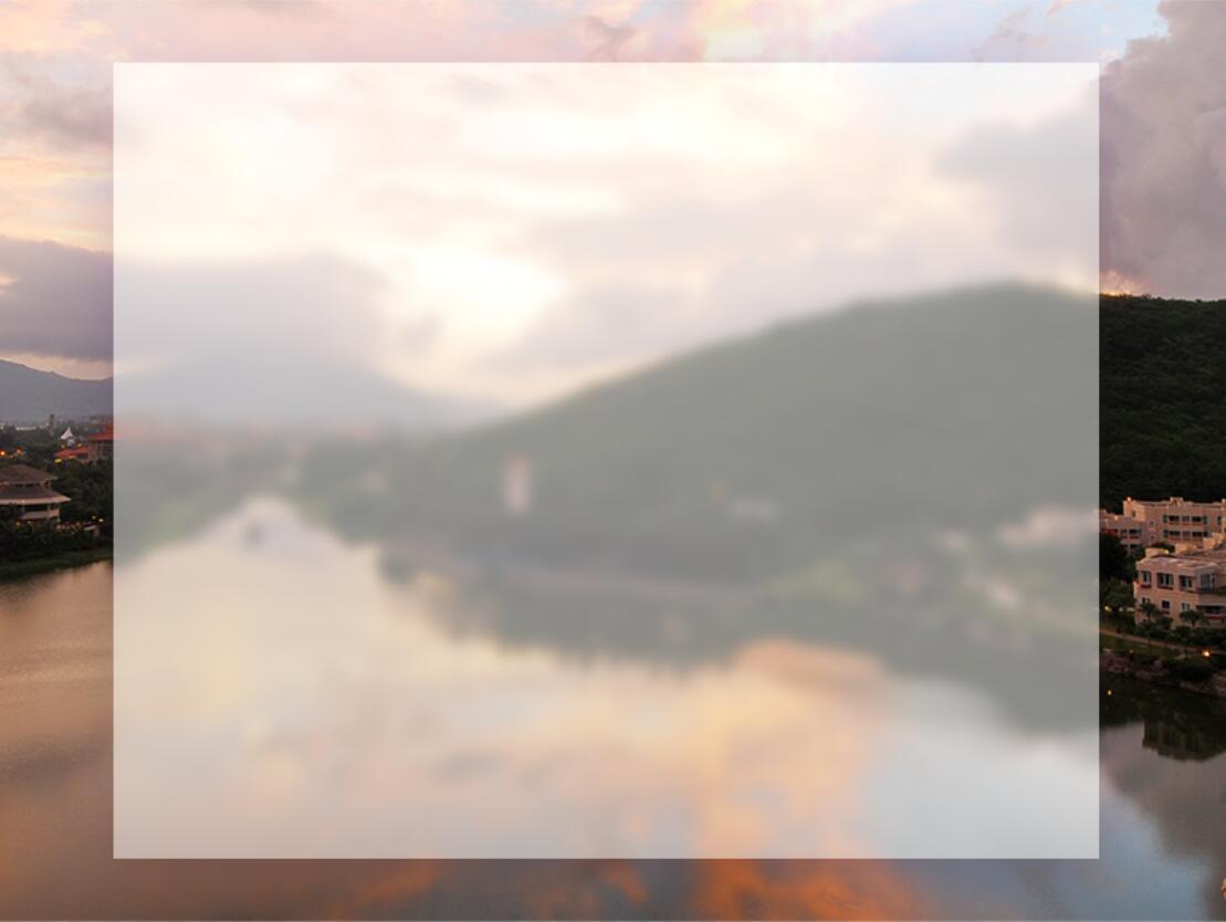 全市轄海棠、吉陽(yáng)、天涯、崖州4個(gè)行政區(qū)，陸地總面積1921平方公里，海域面積3226平方公里，共有居委會(huì)57個(gè)，村委會(huì)92個(gè)，自然村491個(gè)。海岸線263公里，有19個(gè)港灣、10個(gè)主要島嶼、11條獨(dú)流入海的河流。城區(qū)建成區(qū)面積53.67平方公里。